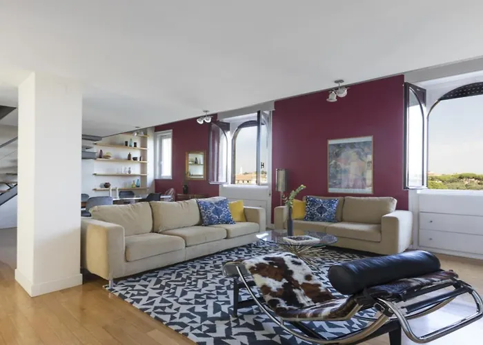 Six-Bedroom On Lungotevere Degli Altoviti Apt 19