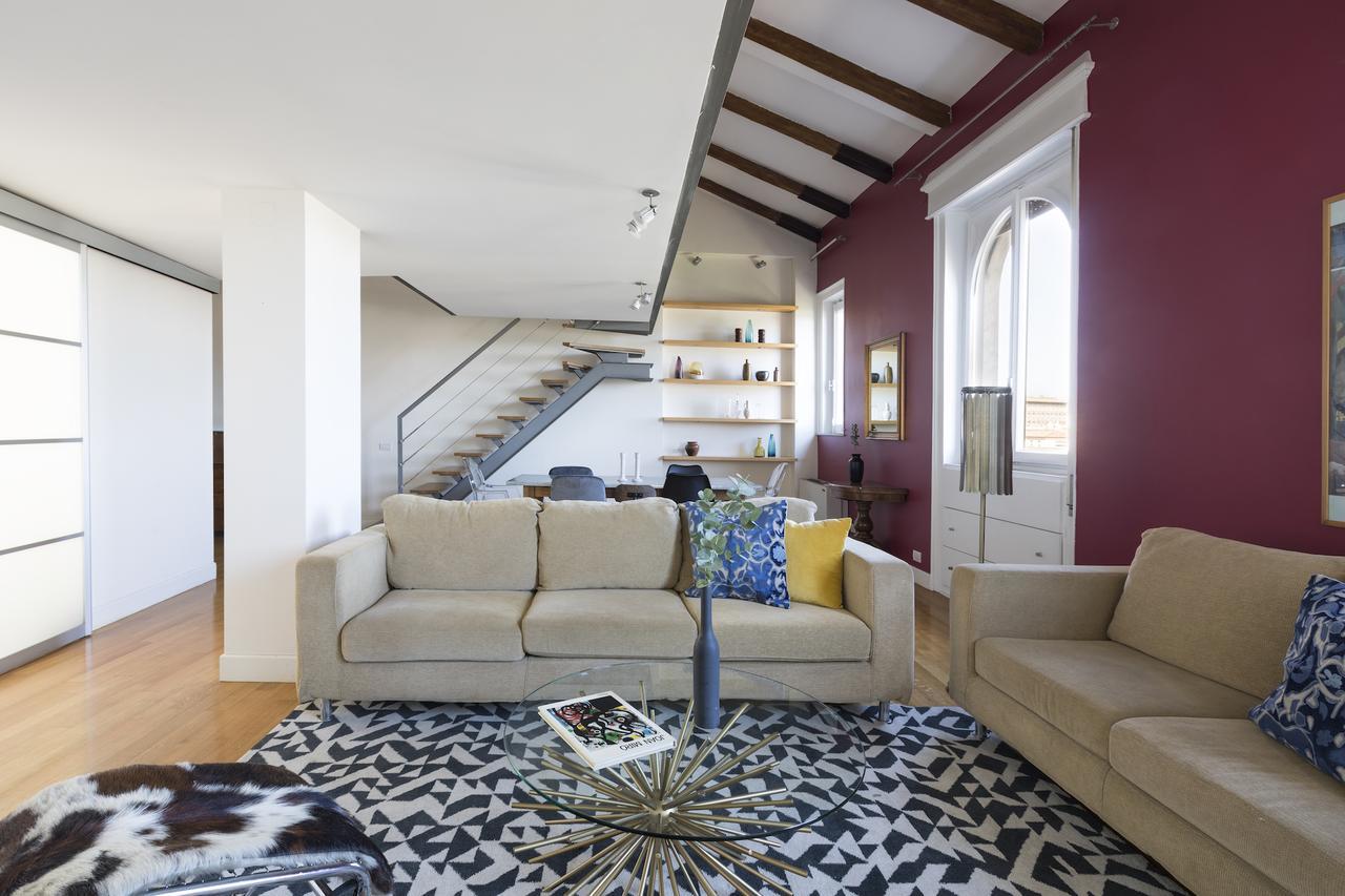 Six-bedroom On Lungotevere Degli Altoviti Apt 19 * Rom